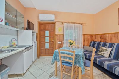 Adria-Haus, Pension-Appartements-Zimmer