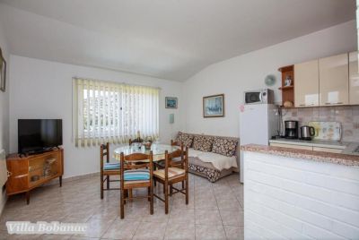 Appartements mit Swimmingpool Bobanac