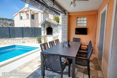 Appartements mit Swimmingpool Bobanac