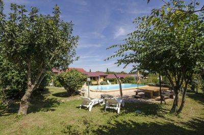 Country Club Bungalows mit Schwimming-pool