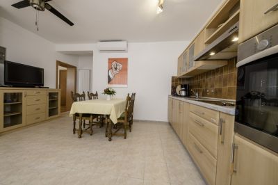 Appartements Dedic, Rab