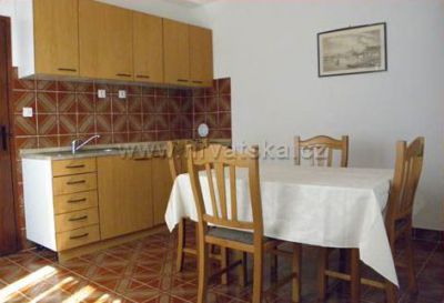 Apartments Jakelić