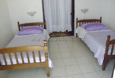 Apartments Jakelić