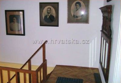 Villa LADA