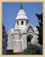 Supetar - Mausoleum der Familie Petrinovic